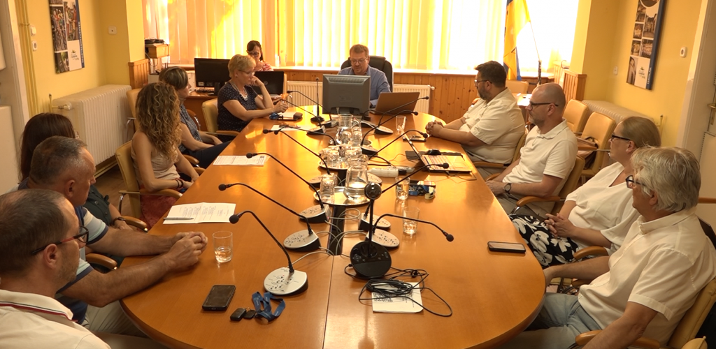 Rendkívüli ülést tartott a budakalászi képviselő-testület