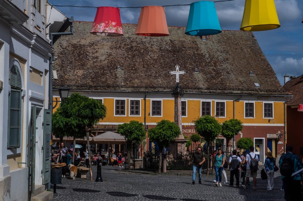 Vitályos Eszter: Elkezdődik a szentendrei kereskedőház felújítása