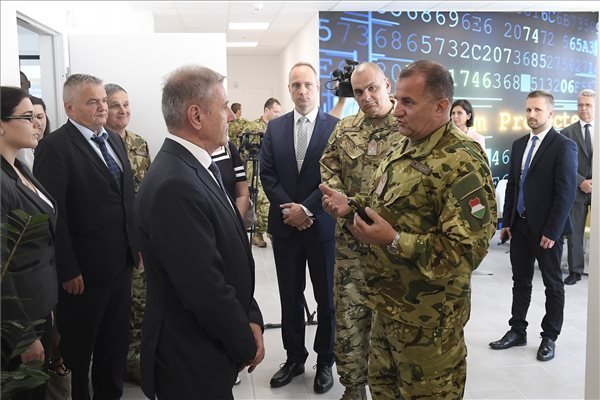 Megkezdte működését a Magyar Honvédség kiberakadémiája