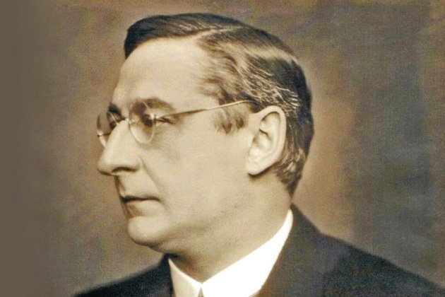 Megemlékezés a Klebelsberg-szobornál 