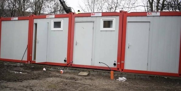 Új lakókonténerek a Hajléktalanszállón