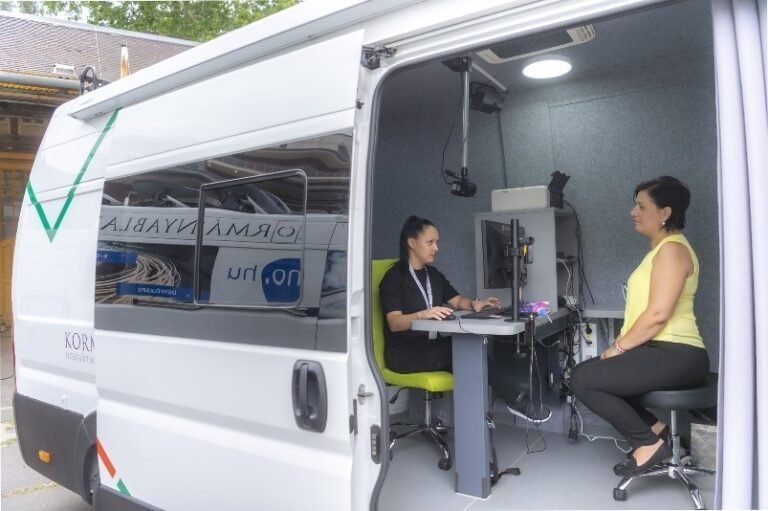 Csütörtökön érkezik a mobil kormányablak kisbusza