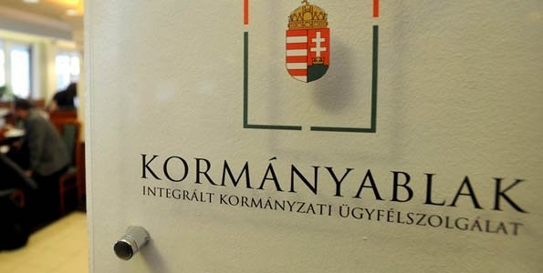 Rendkívüli nyitvatartás a kormányablakokban a választás hétvégéjén