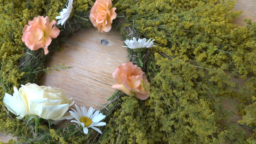 Iván napi koszorúfonás a Faluházban