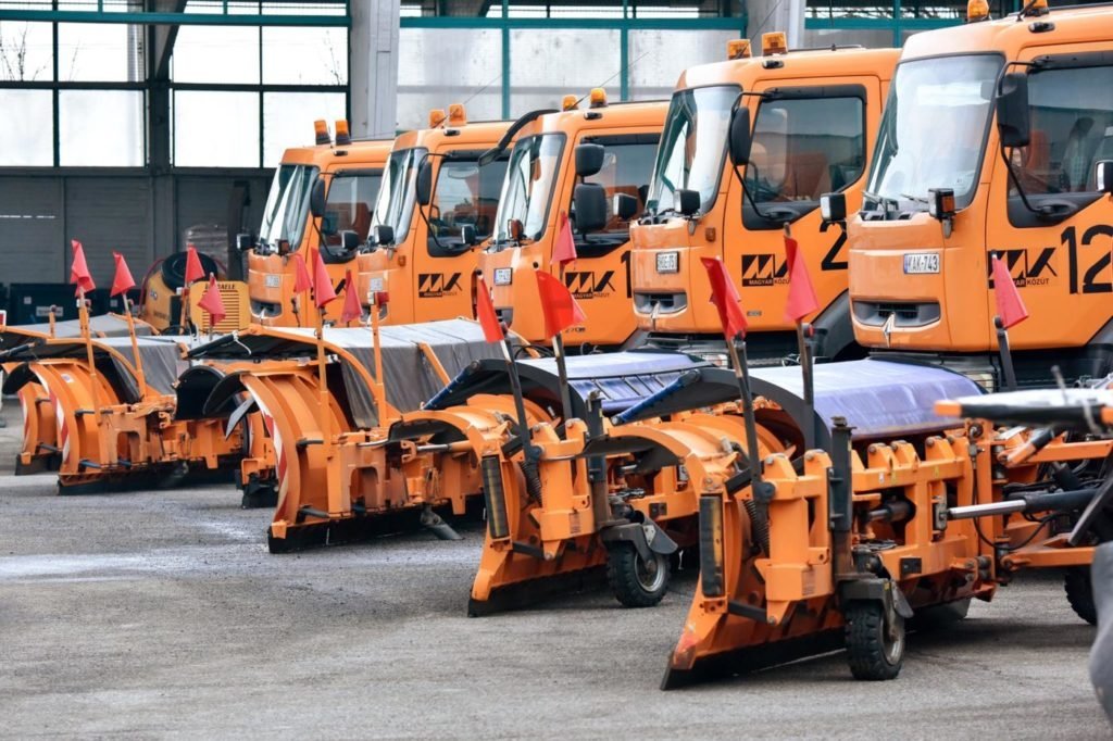 A TAVASZIAS IDŐ ELLENÉRE SZOMBATTÓL TÉLI ÜZEMMÓDRA VÁLT A MAGYAR KÖZÚT