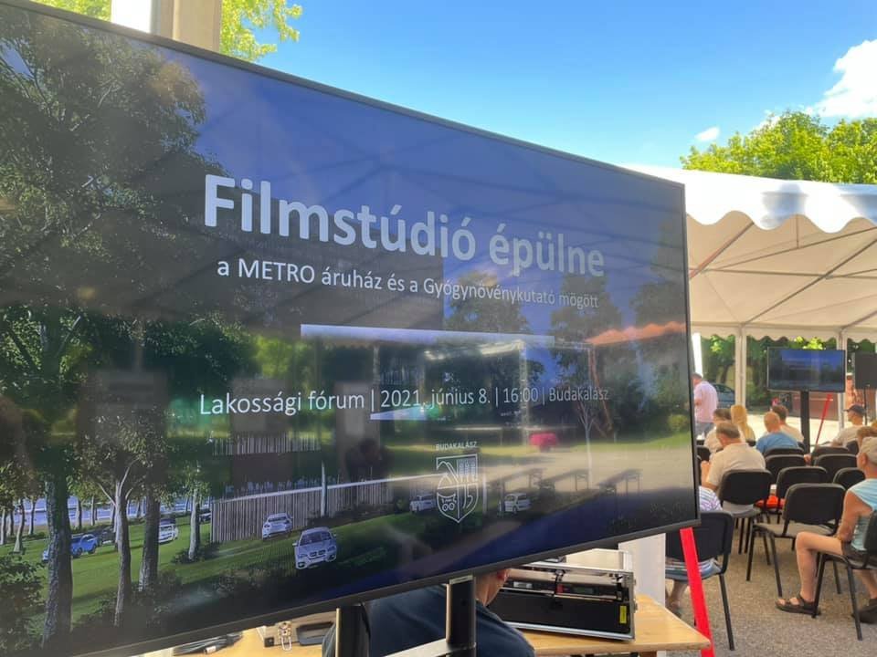 Lakossági fórumot tartottak a Budakalászra tervezett filmstúdióról