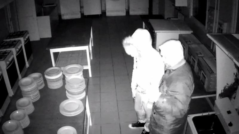 Egy szentendrei hotelből loptak, felismeri őket?