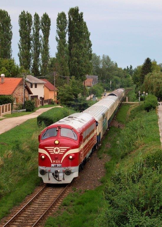 Nosztalgiavonat indul Szentendrére