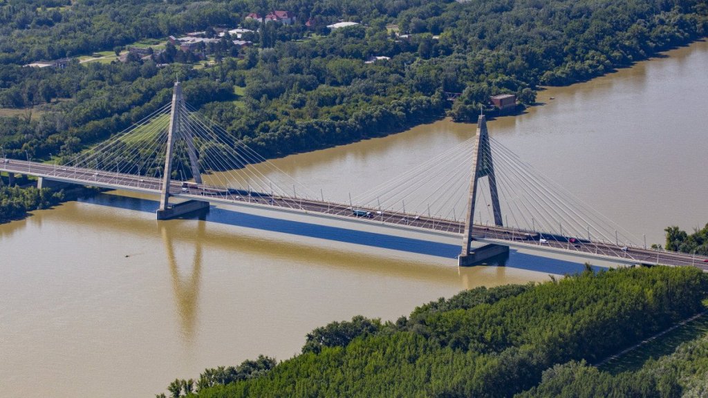 Egy férfi holtteste sodródott ki a Duna partjára 