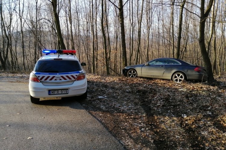 Elmenekült a rendőr elől egy drogos sofőr