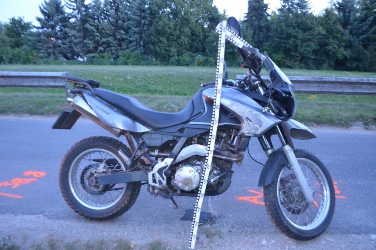 Kilépett egy motoros elé: Súlyos testi sértés miatt emelnek vádat a gyalogos ellen