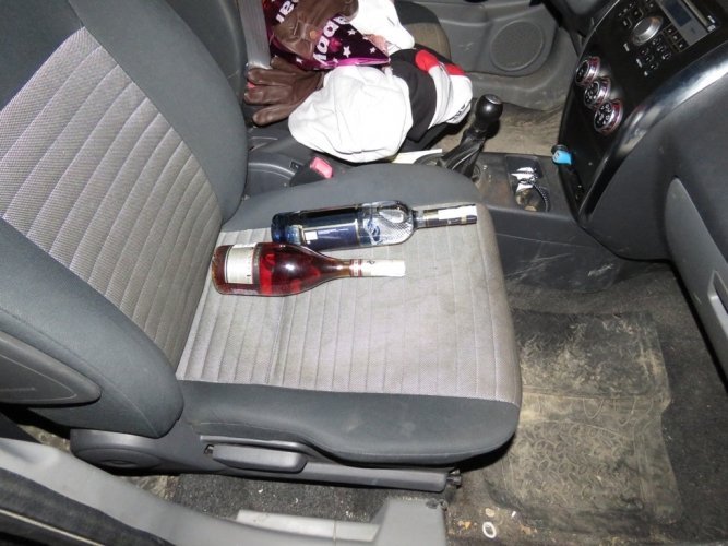 VISSZAMENT LOPNI, LEBUKOTT  