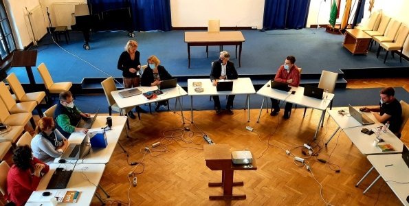 Online fogadóórát tartott a városvezetés