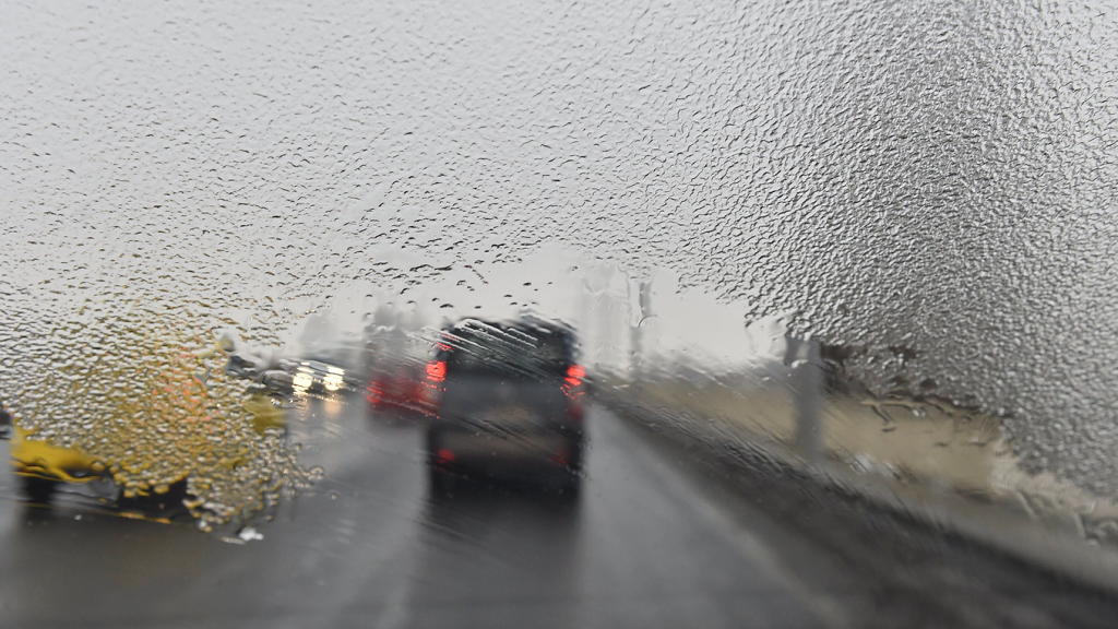 Riasztást adtak ki ónos eső miatt az ország nagy részére