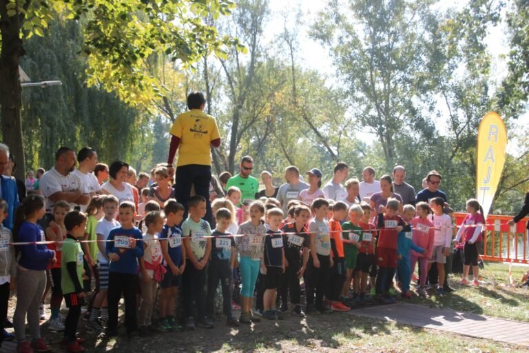 Önkénteseket várnak az őszi Tófutásra!