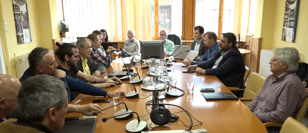 Rendkívüli testületi ülés Budakalászon