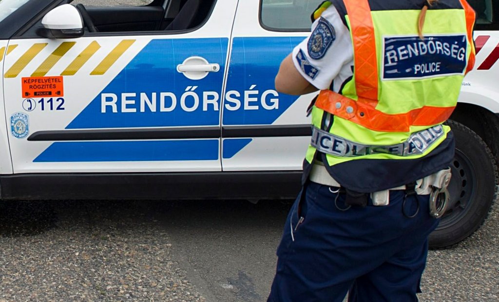 Sértetteket keres a rendőrség - szeméremsértést követett el egy 64 férfi a HÉV-en