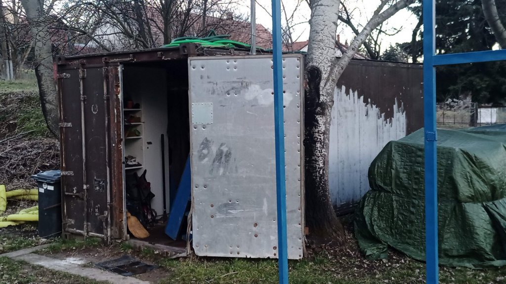 Feltörték a Szentendre Sleepwalkers Baseball SE raktárkonténerét 