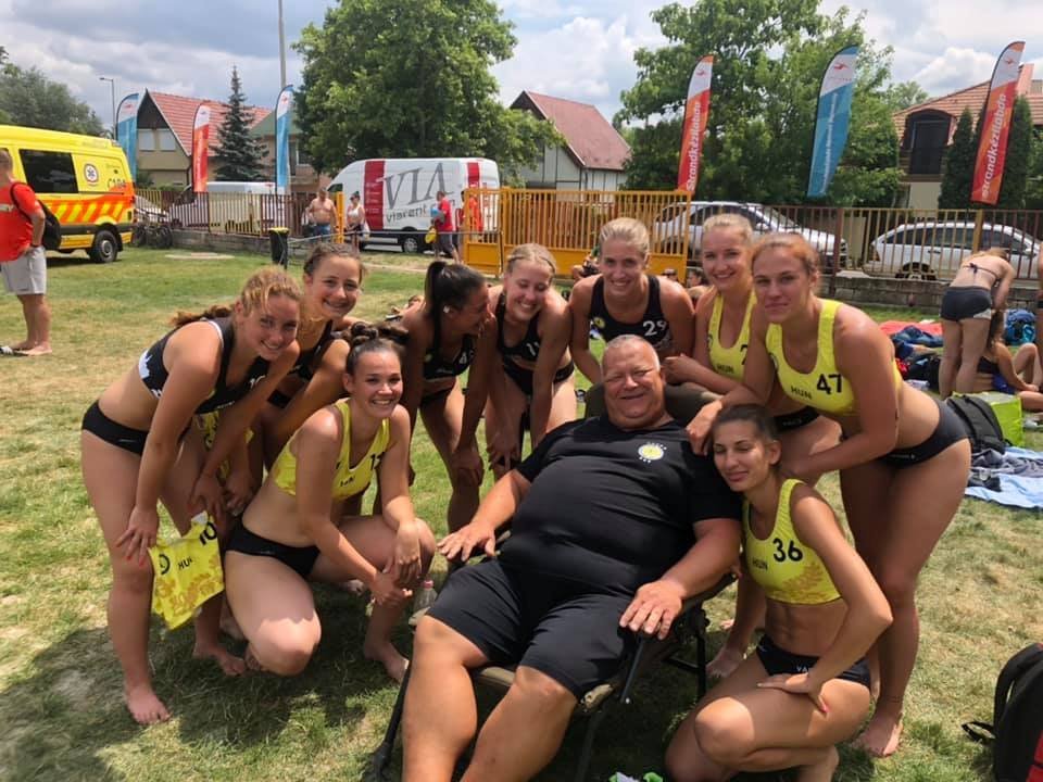 Szentendrei strandkézis lányok győztek a hétvégén az országos tornán