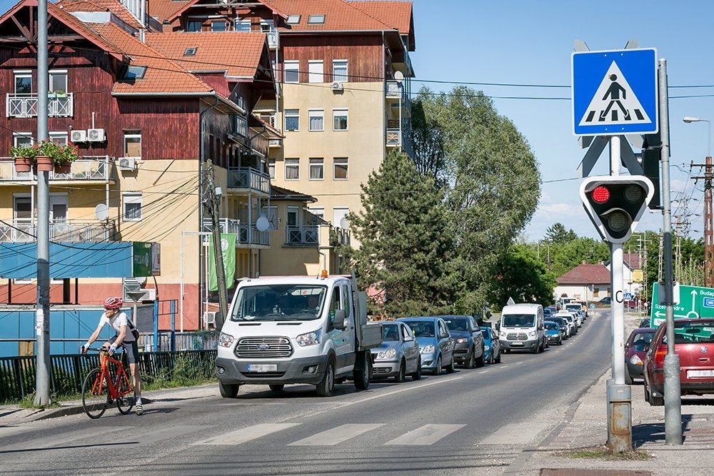Augusztus elején kezdődik a járdaépítés a Lenfonó HÉV-megállónál