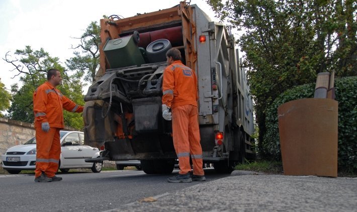 Változik a szemétszállítás rendje a hosszú hétvégén!