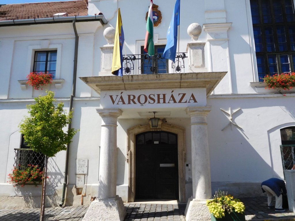 Várja az ajánlásokat  Szentendre Város Önkormányzat Képviselő-testülete a kitüntető díjakra.