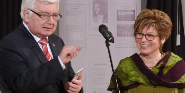 Jean Monnet- emlékérem Szvorák Katalinnak