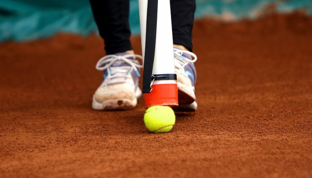 Pezsgő teniszélet a város szívében