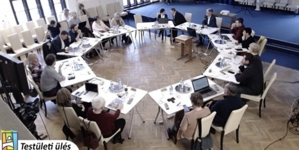 A Belvárostól délre lévő hídhely mellett döntött a Képviselő-testület