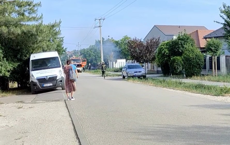 Tűz volt az Erdőhát utcában tegnap délután 