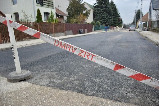 Csőtörés történt a Deli Antal utca környékén, emiatt szünetel az ivóvízszolgáltatás