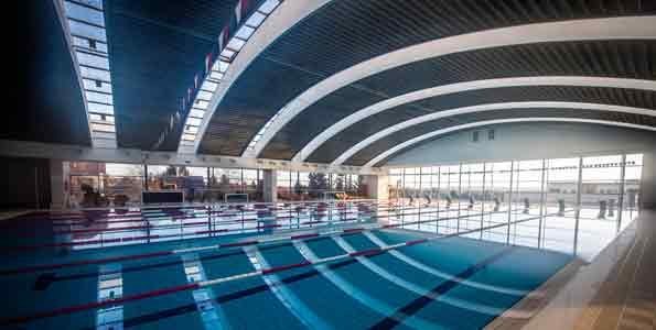 November 20-án és 24-én részlegesen lesz nyitva a V8 úszómedencéje