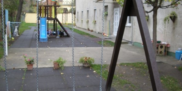 Bezárnak a bölcsődék, az óvodák ügyeleti rendjéről pénteken születik döntés 