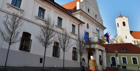 Közmeghallgatást tart a görög és a bolgár önkormányzat