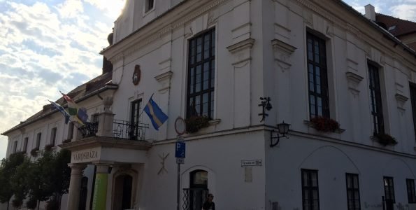 Szünetel a pénteki hivatali ügyfélszolgálat október 14-től