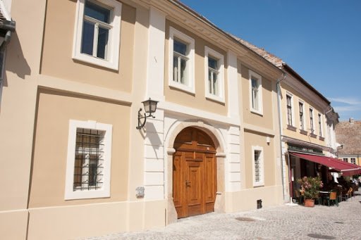 Pályázati pénzből újítják fel az önkormányzati vendégházat