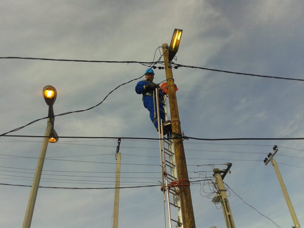 Figyelem! - A villanyoszlopokon dolgoznak szombaton Budakalászon