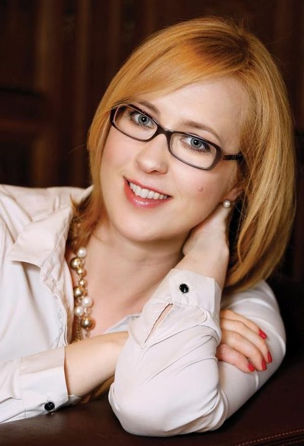 Zsíros kenyér extrákkal: Zsuffa Tünde író-olvasó találkozó